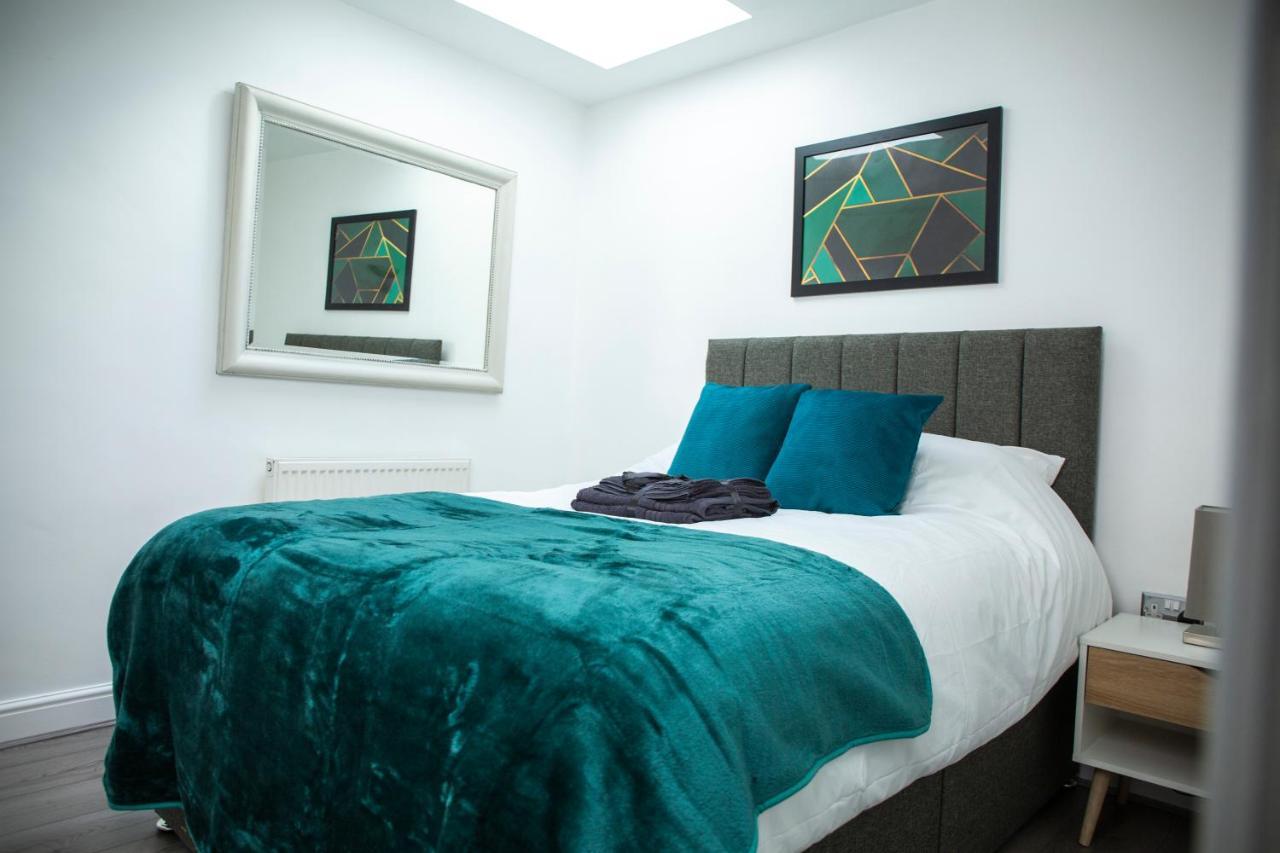 Modern Townhouse Apartment With Free Parking And Wifi Stratford-upon-Avon Exterior foto